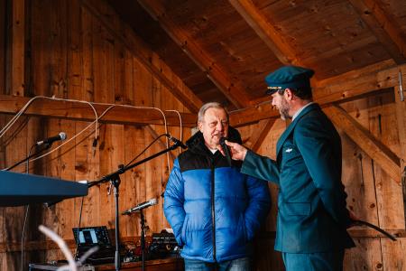 Dogodek - 130 Let -87